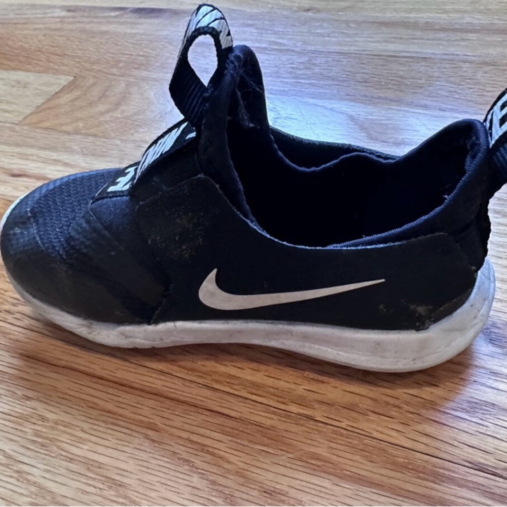 Nike Flex Toddler Sneakers, Black, size 6